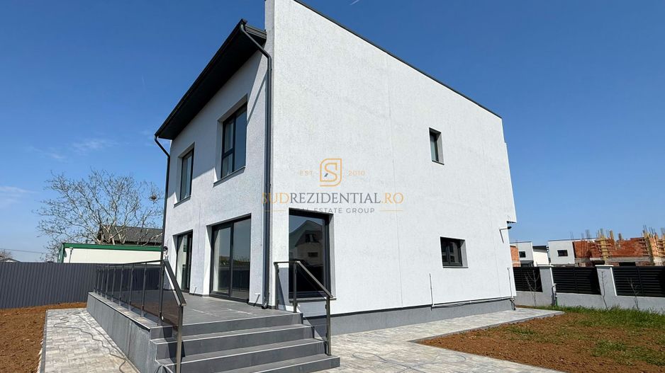 Vila individuala de vanzare, 4 camere, 3 bai, central Comuna Berceni - Poză 4