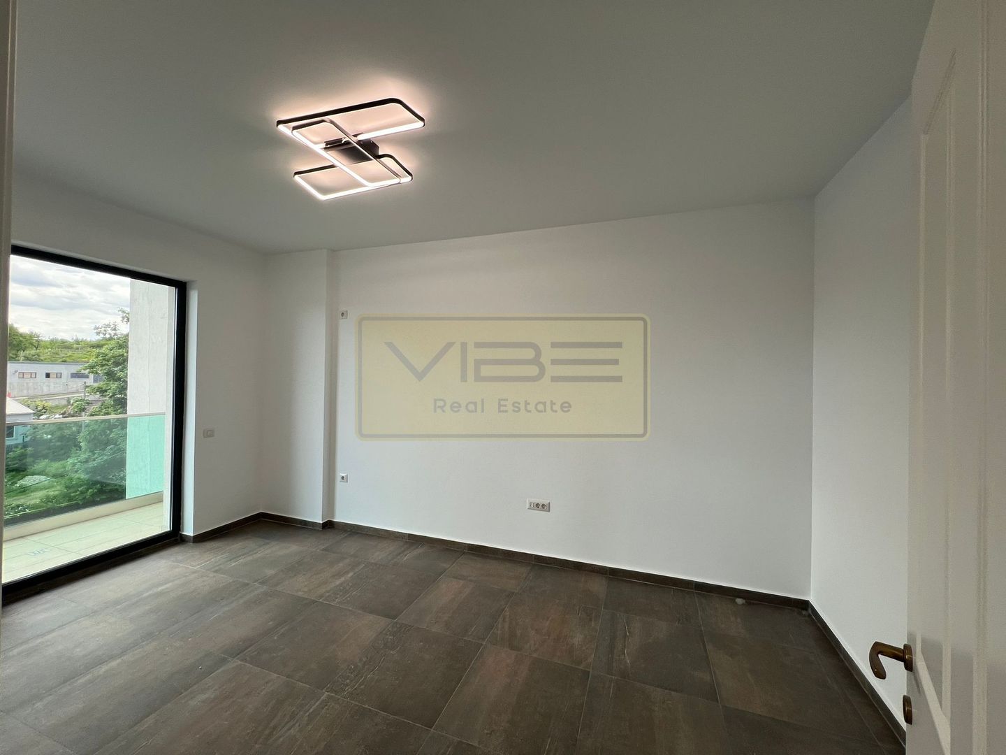 Spatiu modern de birou 70mp 2 locuri parcare subterane Rond Pacurari - Poză 6