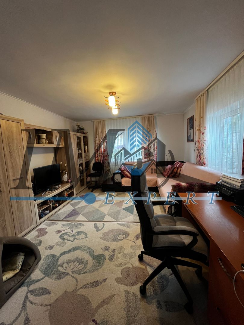 Casa renovata de vânzare in Lancram - Poză 1