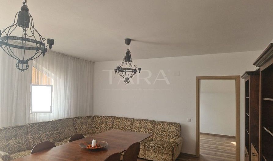 Apartament spațios cu 4 camere, în zona centrală Eroilor, Floresti. - Poză 1