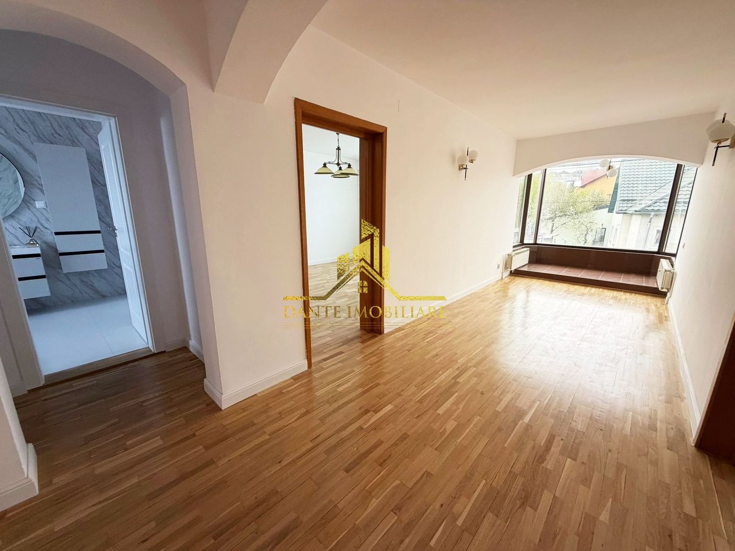 Casa, 6 camere, ultrafinisata, lux, curte, garaj, Andrei Muresanu - Poză 23