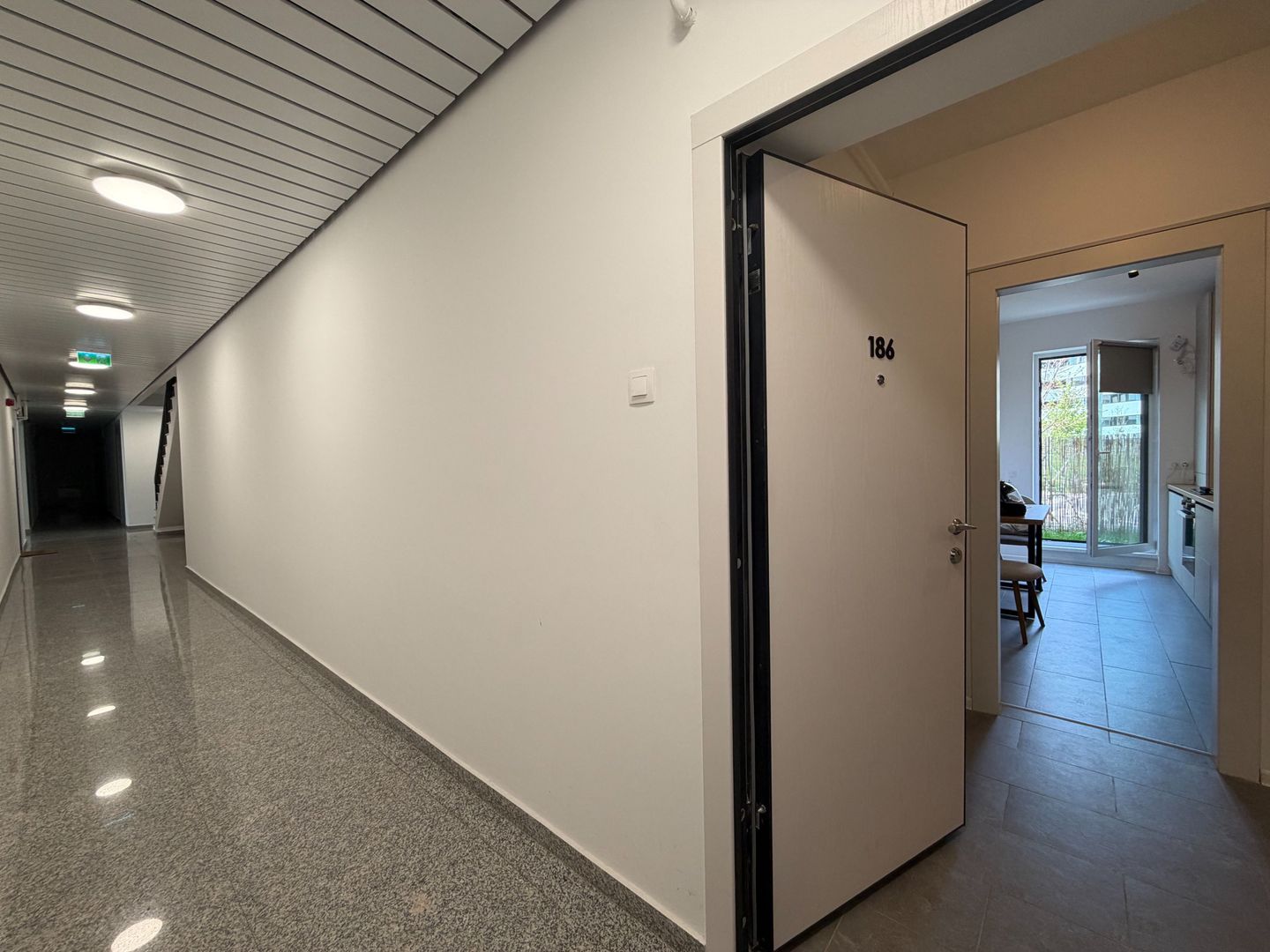 CHITILA - Atria Urban | Chirie 2 Camere cu Curte + Piscina | Parcare - Poză 11