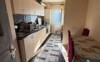 Apartament cu 4 camere, spațios – Mănăștur, Piața Flora - Poză 1
