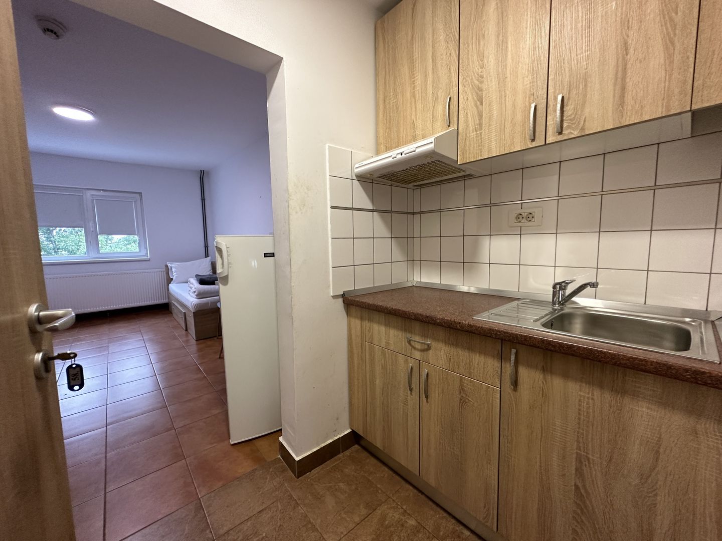 Garsoniera complet mobilata si utilata - Poză 5