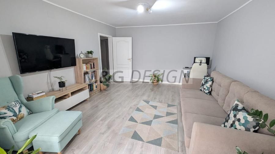 3 camere decomandat etaj 1 zona Dambovita - Poză 2