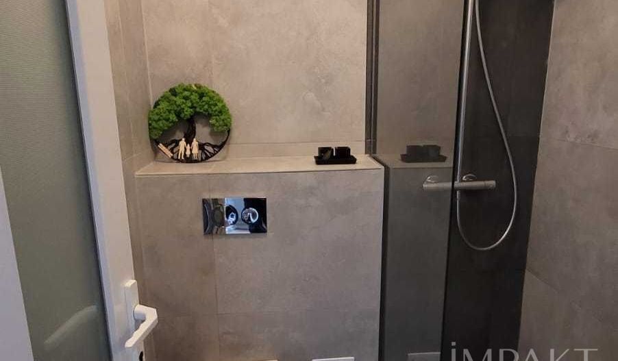 Apartament cu 3 camere decomandat, boxa – Intre Lacuri - Poză 15