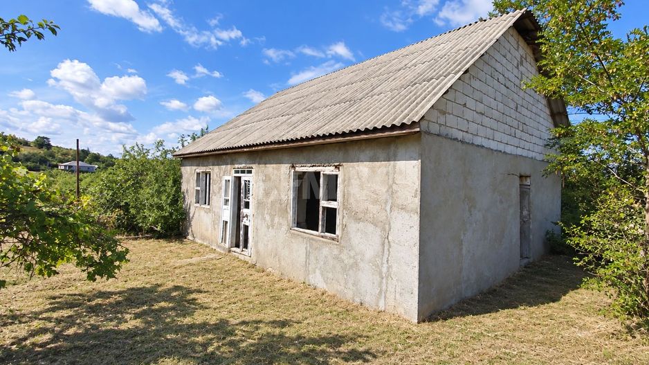 CASĂ GENEROASĂ CU 3 CAMERE – 90 m² | 17 ARI| ANENII NOI - Poză 2