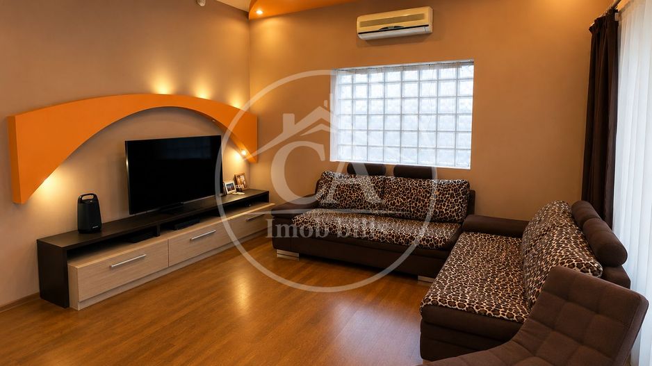 Casa S+P+E cu 5 camere de vânzare în zona Rogerius, Oradea - Poză 1