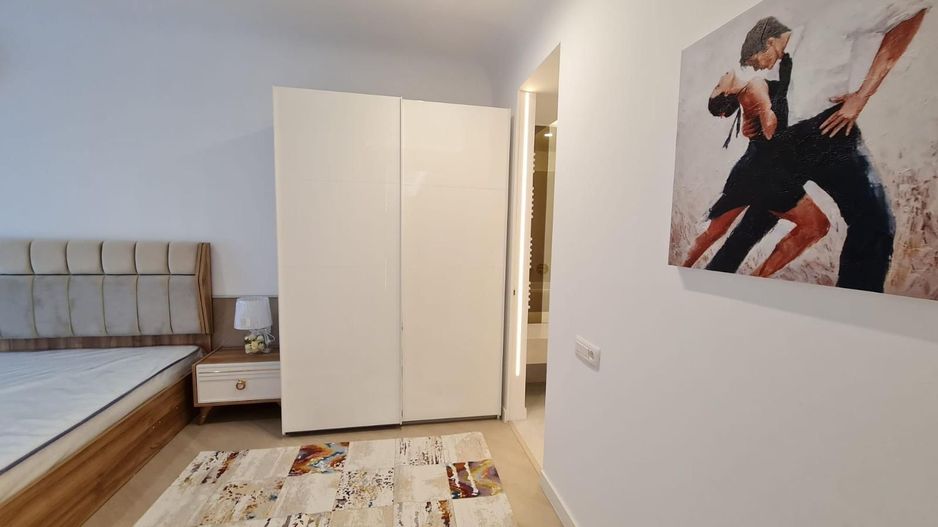 De inchiriat - Ap. 3 camere in Cortina North - Poză 5