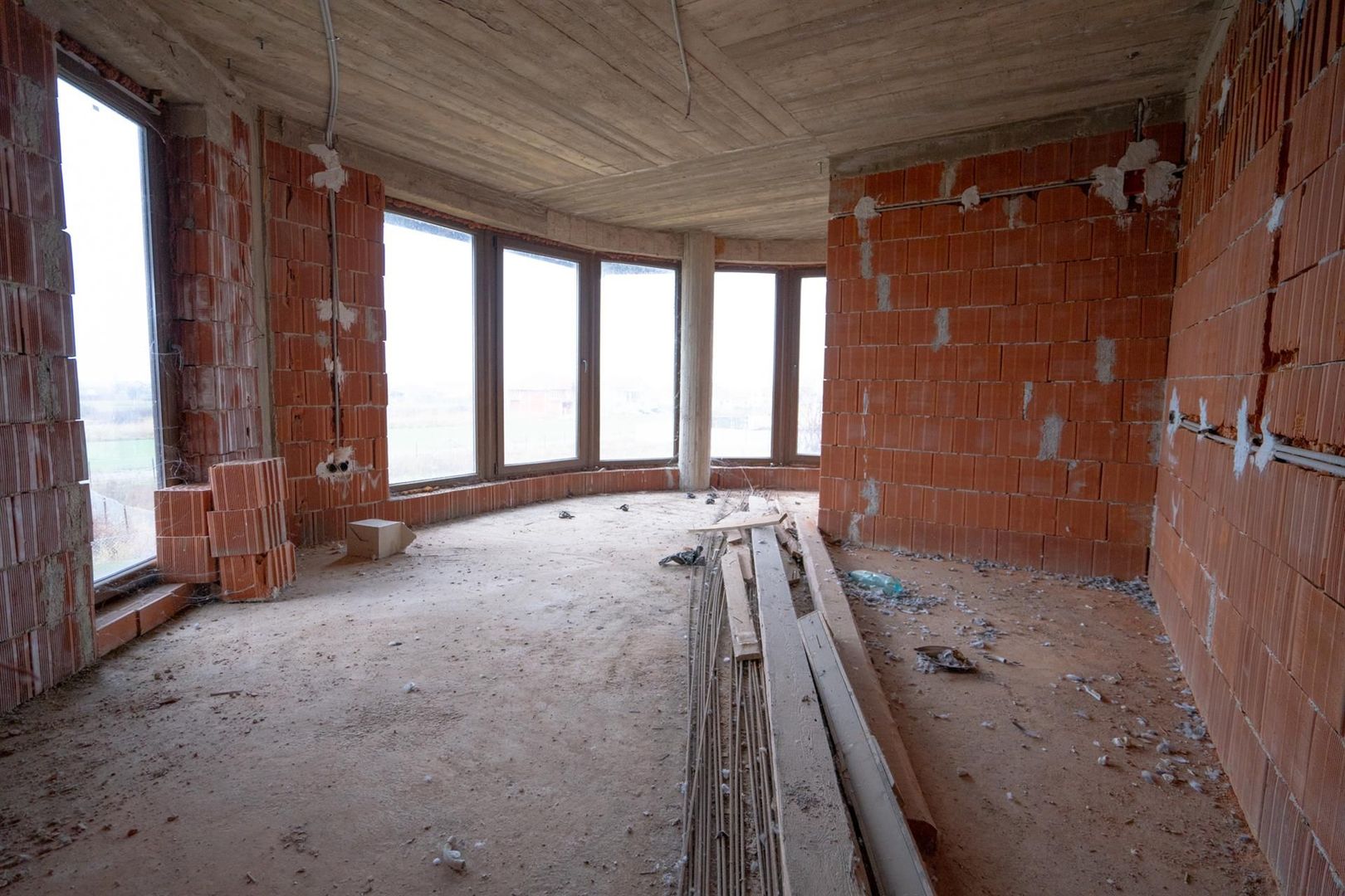 Casa de vanzare 7 camere P+E Sanmartin sat.Rontau - Poză 10