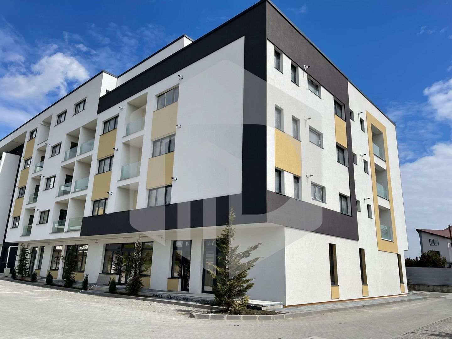 Apartament 3 camere | Turnisor | Etaj intermediar  | Decomandat - Poză 5