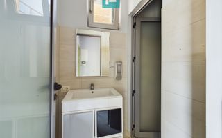 Vilă cu destinație multiplă situată ultracentral - Poză 5