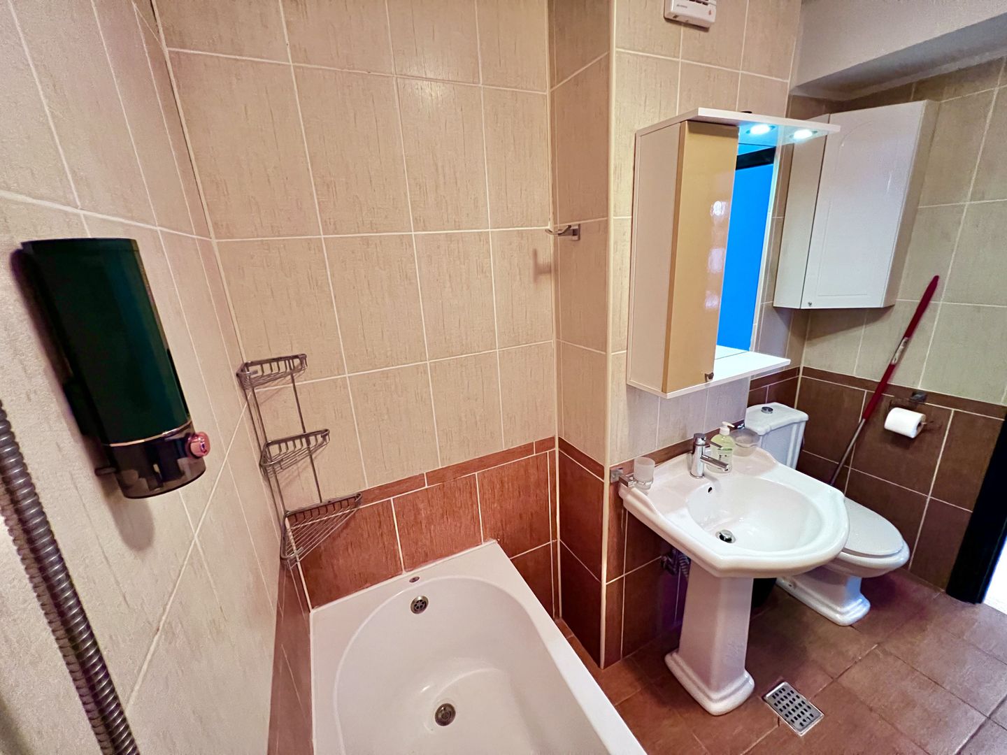 Apartament 2 camere SUMMERLAND - 2 Bai - Foarte Spatios - Poză 13