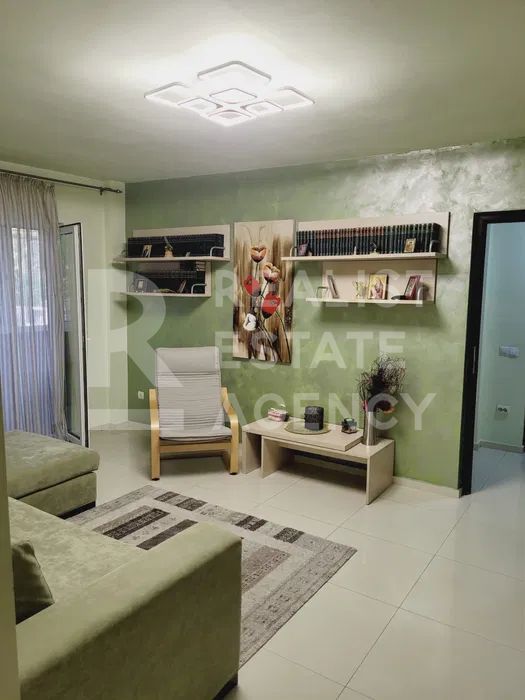 Vânzare, apartament cu 3 camere în zona Drumul Taberei - Poză 1
