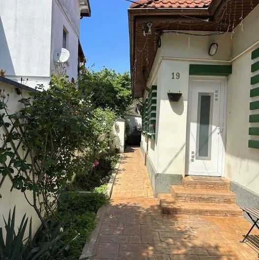 Casa 5 Camere | Loc de Parcare | Curte | Pet Friendly | Centrala Propr - Poză 2