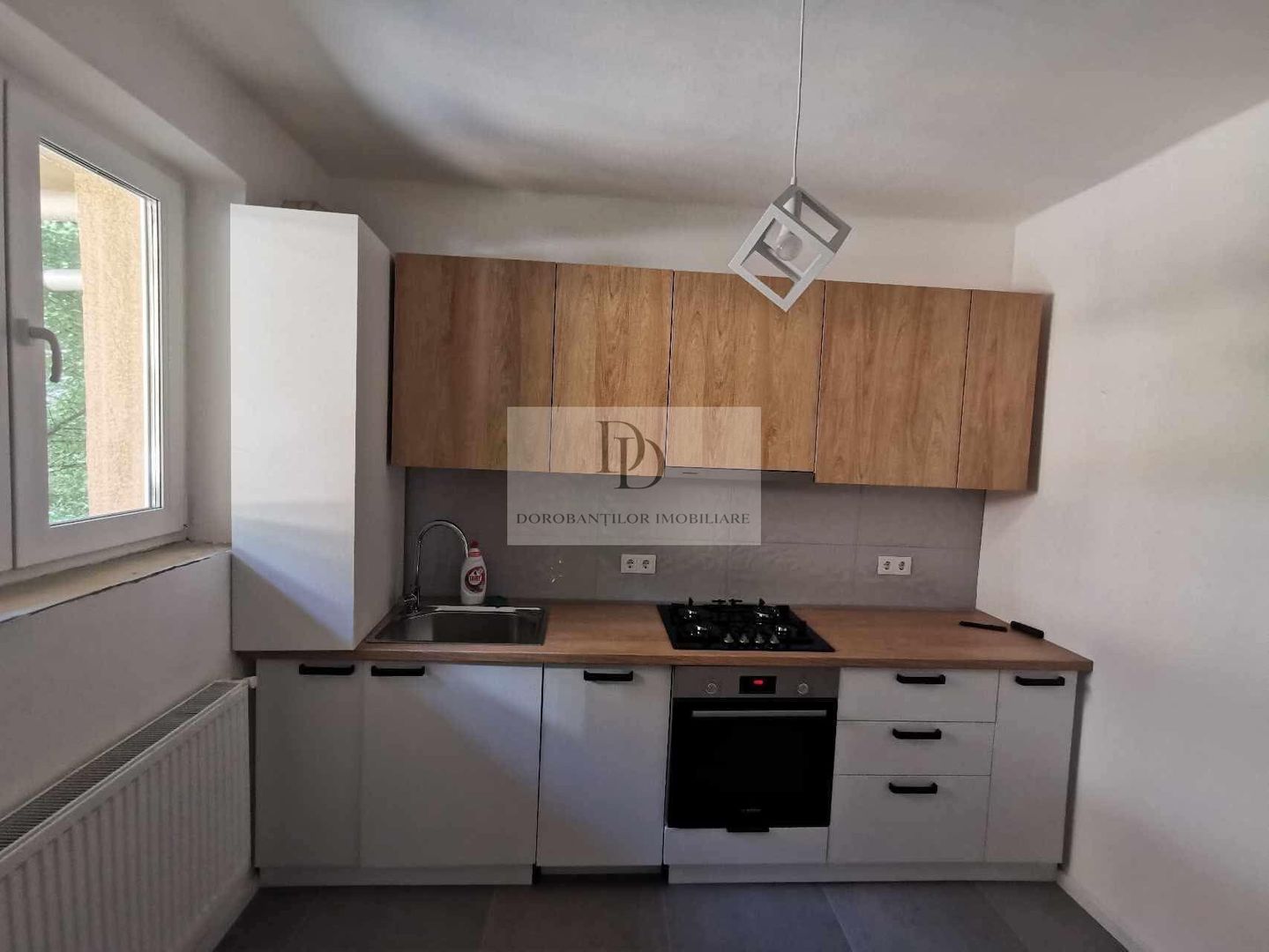Apartament 2 camere de vânzare-etaj intermediar – zonă semicentrală - Poză 3
