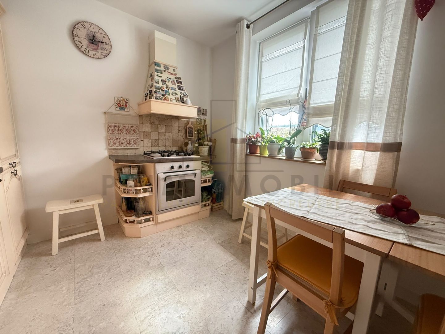 Vila individuala Bucium, 3 camere, curte proprie, mobilata complet, - Poză 6