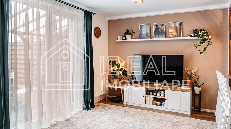 Casa Triplex cu 3 camere, Mobilat-Utilat, in Selimbar - Poză 3