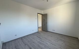 Ap 2 cam| Renovat integral | Etaj Intermediar | Shopping City | Turist - Poză 3