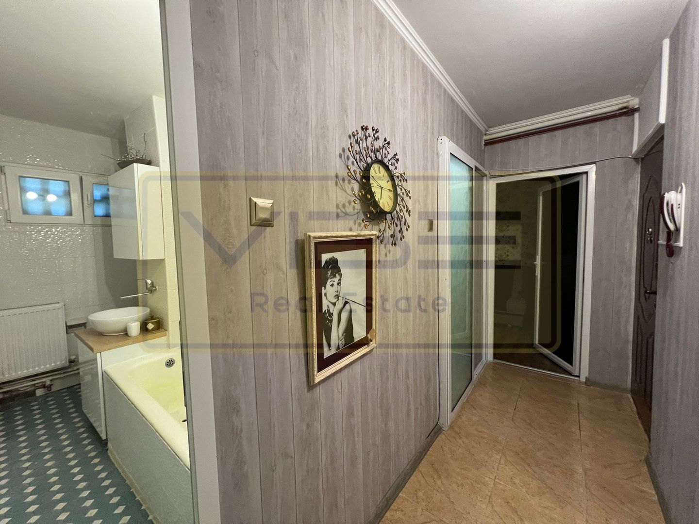 Apartament 2 camere+living central Podu Ros - 7 min Palas Mall - Poză 32