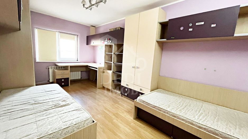 Apartament cu 3 camere de inchiriat zona Rogerius, Oradea - Poză 1