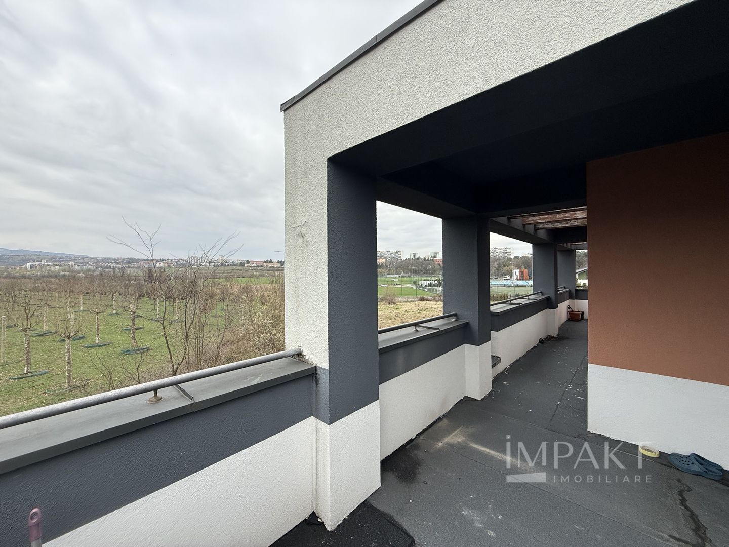 Casa insiruita deosebita cu 5 camere in cartierul Sopor - Poză 22