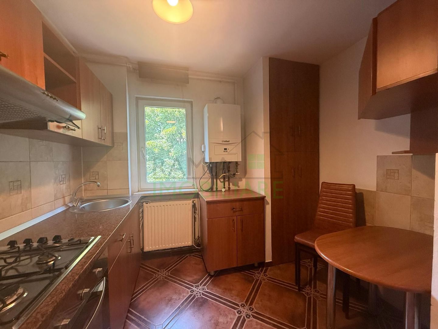 Apartament spațios cu 2 camere, etaj intermediar, mobilat – Astra - Poză 1