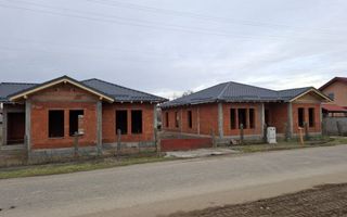 Vând casa noua în Odoreu - Poză 1