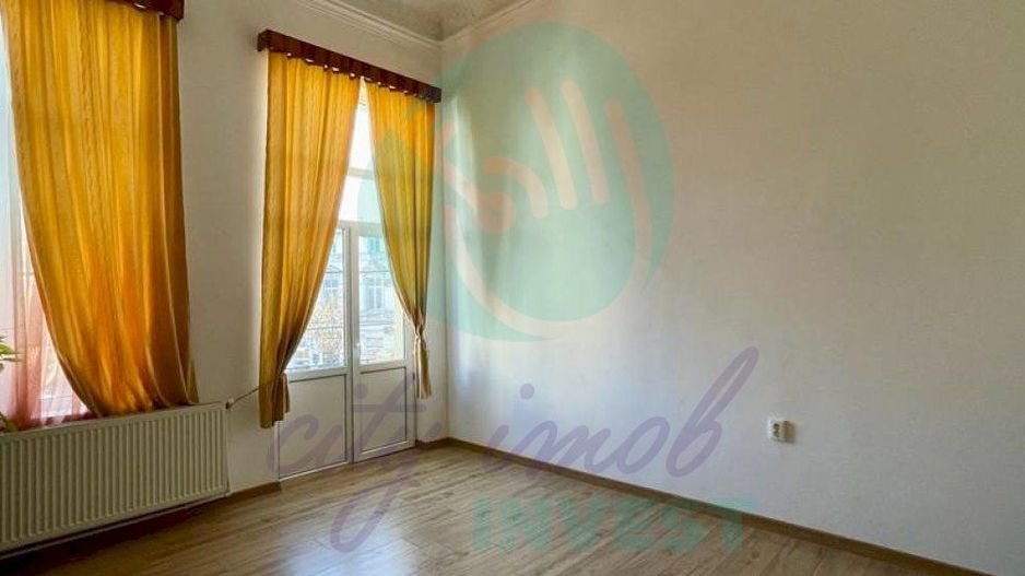 Apartament in vila cu arhitectura specifica perioadei interbelice - Poză 5