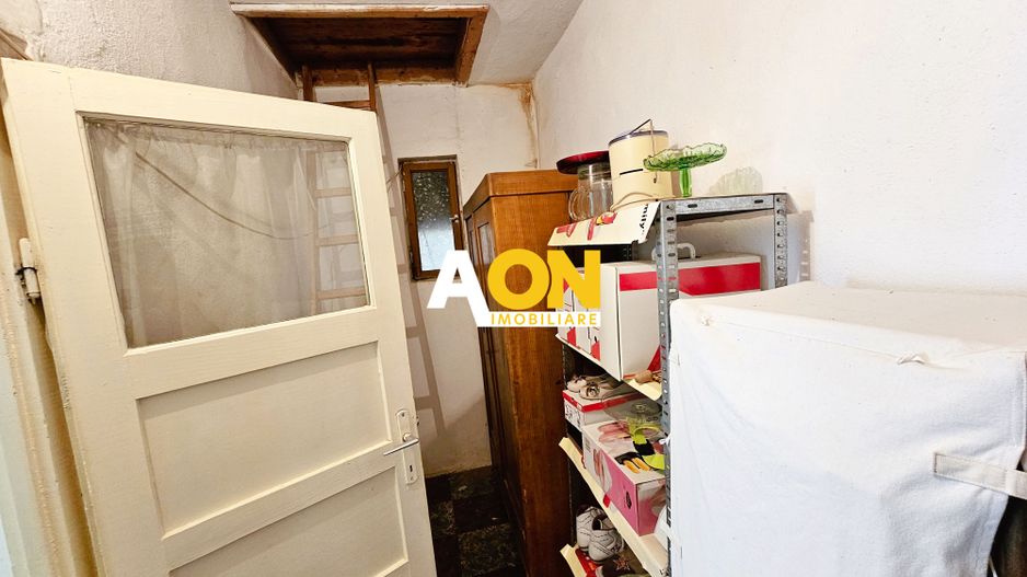 Casa cu 4 camere, 2024 mp teren, la asfalt, cu utilitati, Vintu de Jos - Poză 15