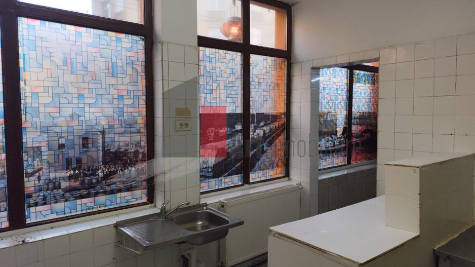 Spatiu comercial stradal, deschidere mare - Poză 26