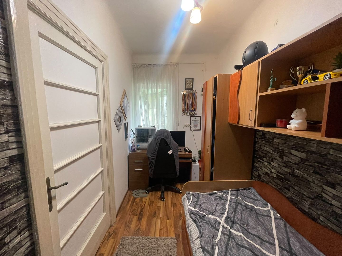 Apartament 4 camere în vilă, centrală proprie, zona Parcul Carol v26 - Poză 8