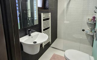 Apartament cu 4 camere in casa - zona Centrul Civic - Poză 6
