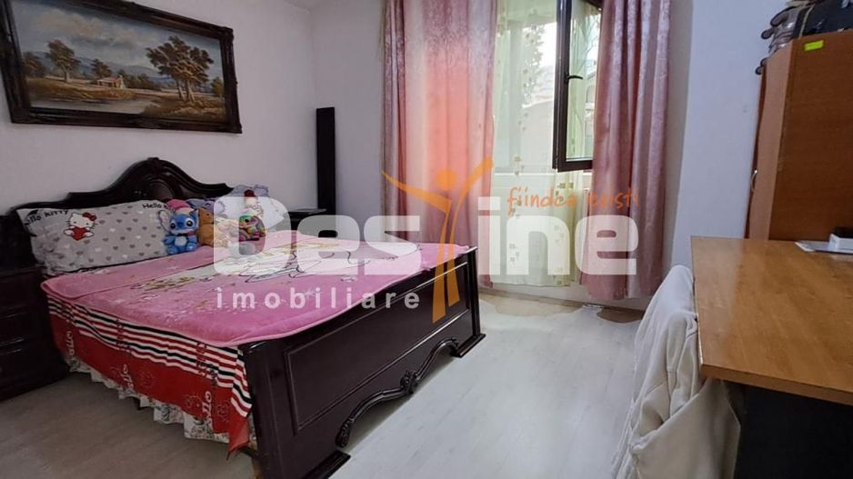 LUNCA CETATUII, CASA individuala , 8 CAMERE - Poză 4