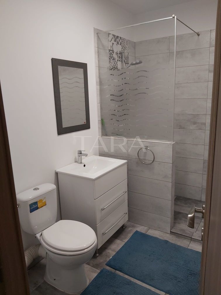 Apartament lângă Vivo, mobilat complet, balcon generos, parcare inclus - Poză 8