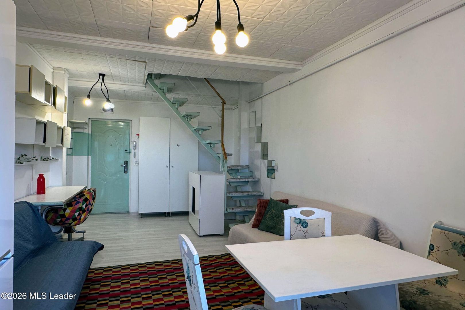 Fizicienilor - Lacramioarei, 3 camere 67 mp, pod 40 mp, modernizat - Poză 2