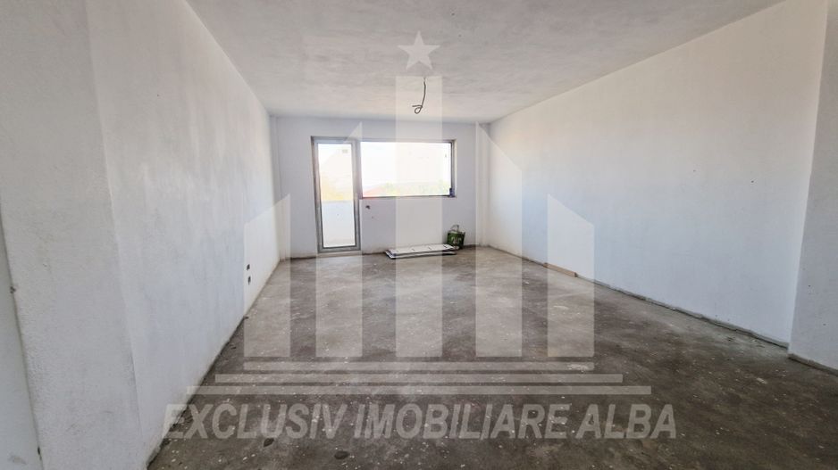 Apartament cu 3 camere, bloc nou, Cetate - Micesti - Poză 2