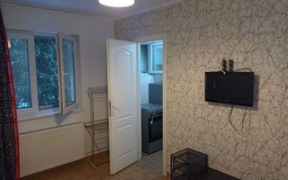 Închiriez garsonieră, Piața Alba Iulia, mobilată și utilată - Poză 2