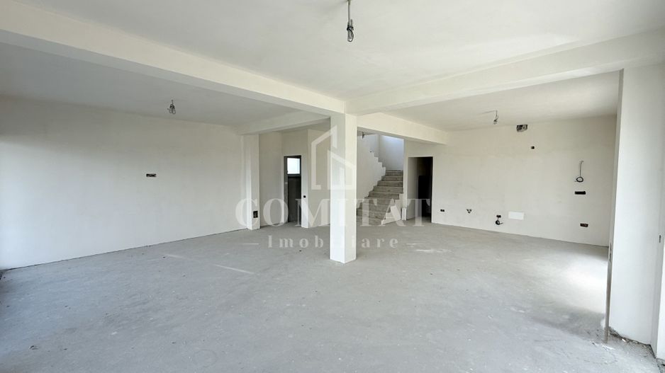 Casă individuală cu panoramă spre oraș zona de case și vile - Poză 11