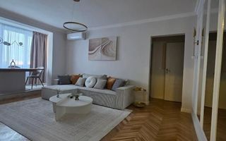 Apartament 3 camere zona Centrala - Poză 2