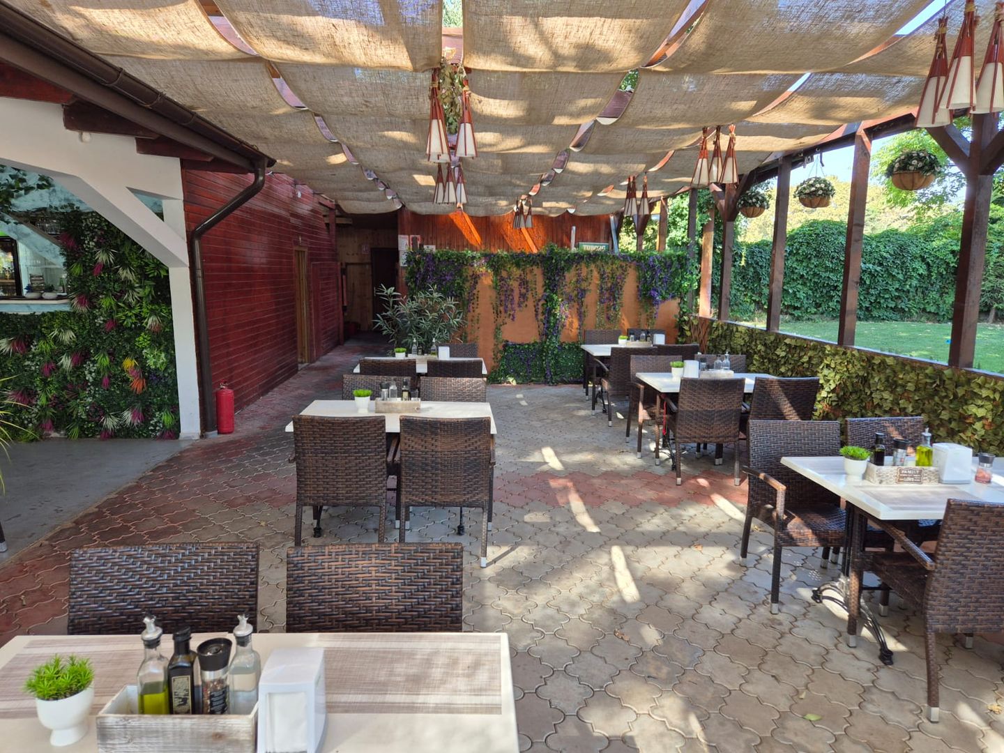 Spațiu comercial restaurant cu terasă de vânzare în  Olimp Constanța - Poză 11