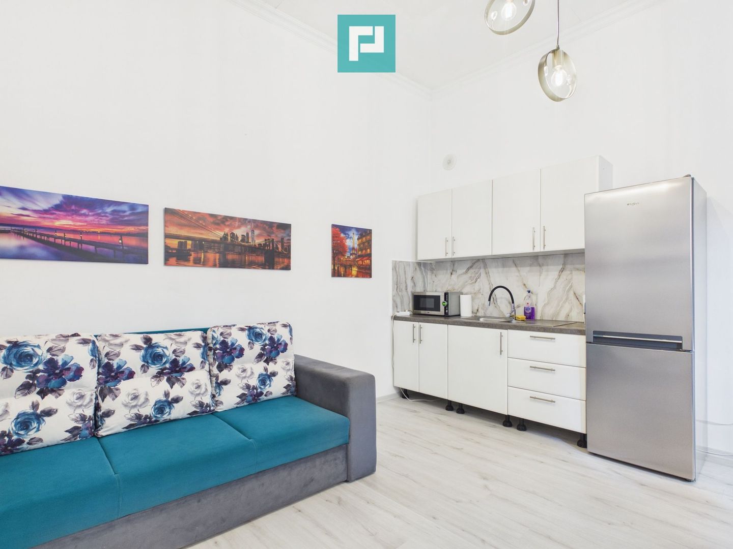 Apartament două camere decomandat ultracentral - Poză 2