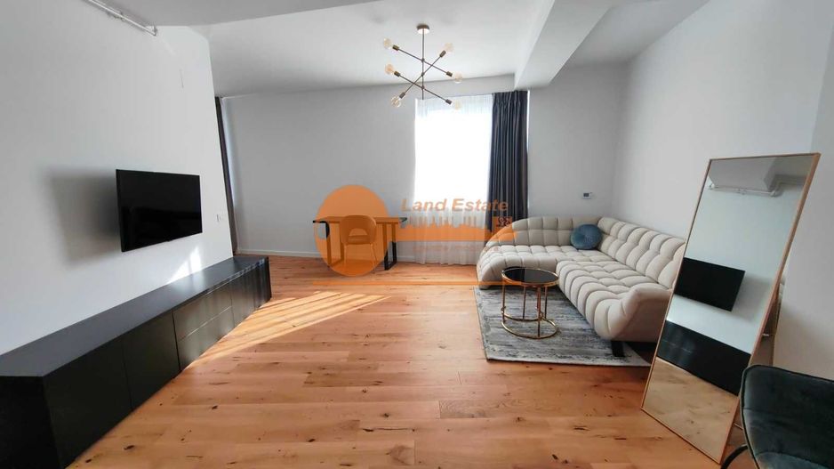 Apartament 2 camere ultracentral  2 băi - Poză 1