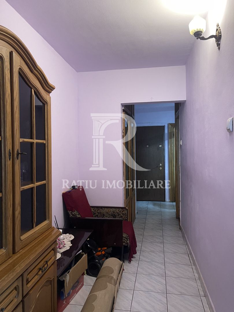 Apartament cu 3 camere  | Etaj intermediar | Calea Aradului | Oradea - Poză 12