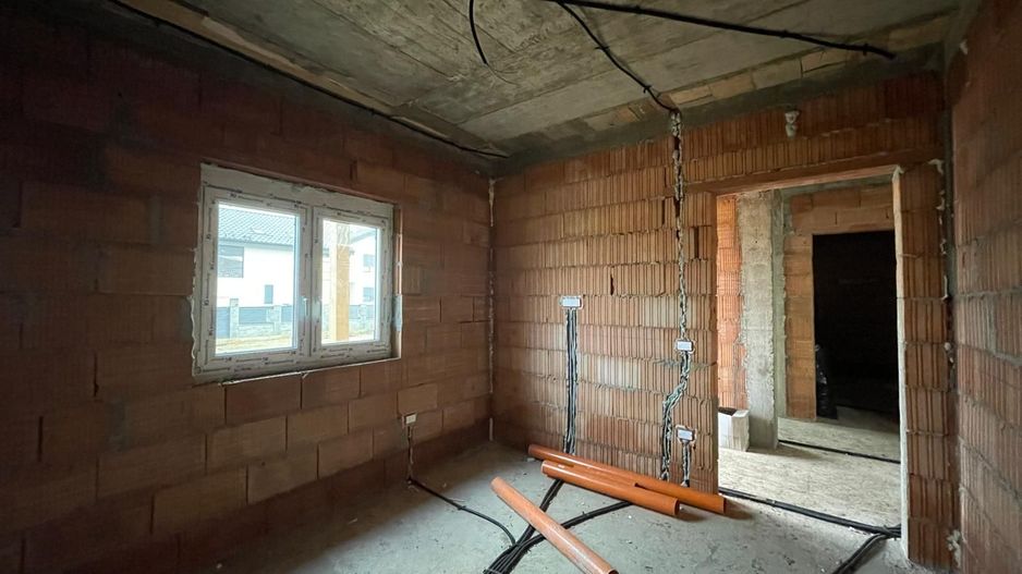 Duplex unit prin cam. tehnica - pe parter - 4 camere - Mosnita Noua - Poză 7