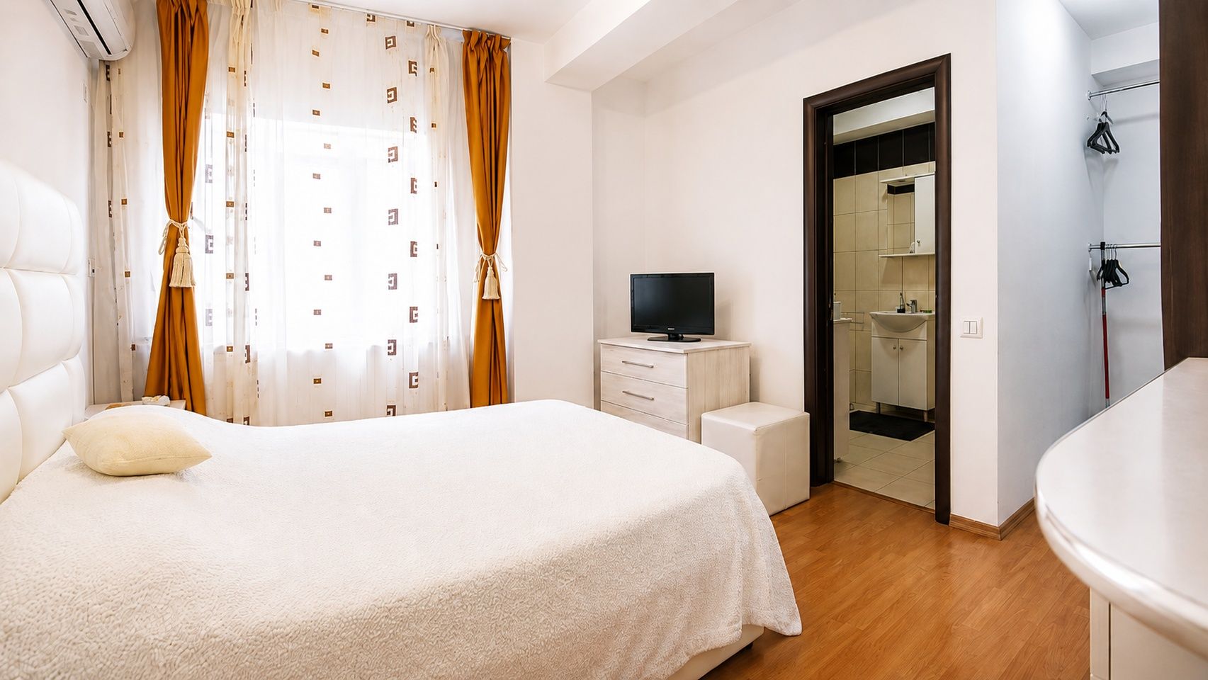 Apartament 3 camere, 76 mp, 2 băi – Militari Residence Wellness - Poză 1