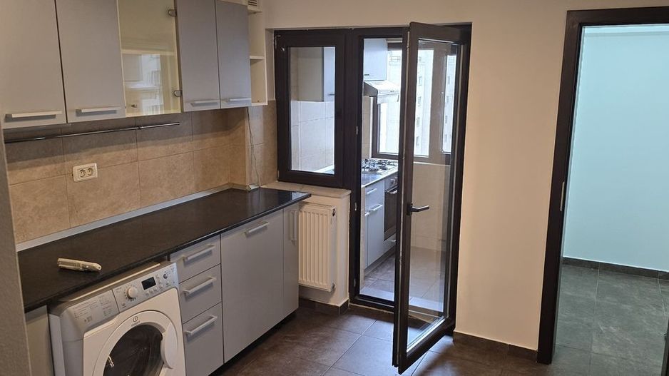 Apartament luminos bulevardul Decebal/Piața Muncii - Poză 4