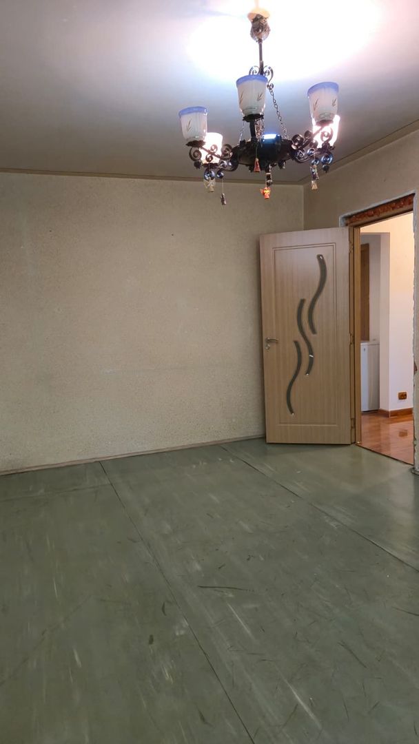 De vânzare: apartament 3 camere - Drumul Taberei, Valea Ialomitei - Poză 3