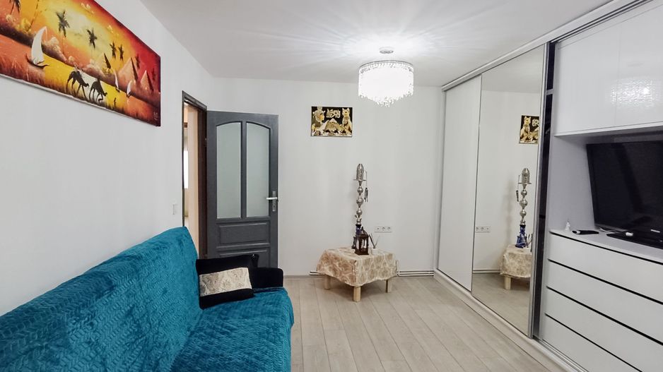 Apartament cu 3 camere decomandate,mobilat-Astra - Poză 1