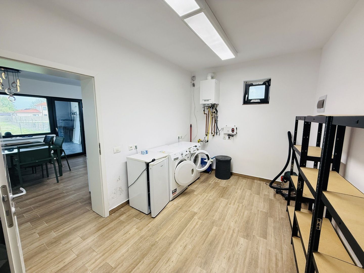 Giroc Central | Casă renovată complet | 4 camere | 2 bai - Poză 16